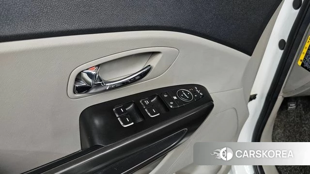 Kia The New Carnival 2019 Белый из Кореи, фото 3