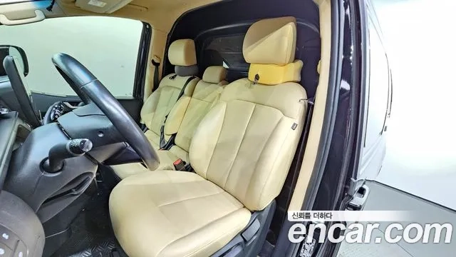 Hyundai Staria 2021 Черный из Кореи, фото 3