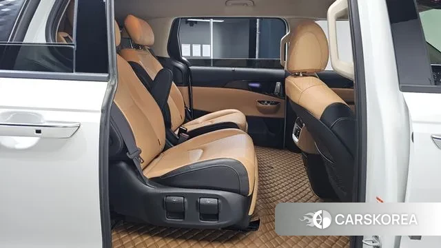 Kia Carnival 4th generation 2023 Белый из Кореи, фото 3