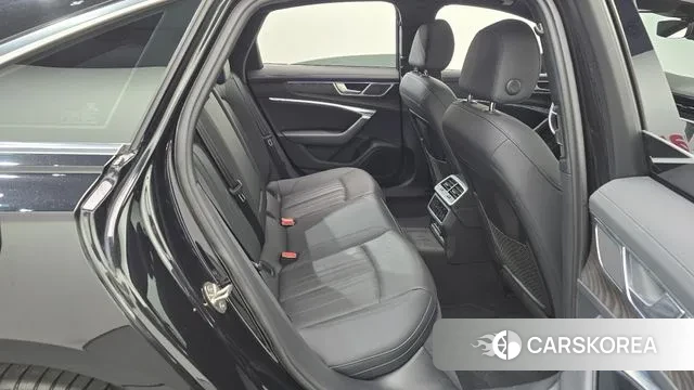 Audi A6 (C8) 2023 Черный из Кореи, фото 3