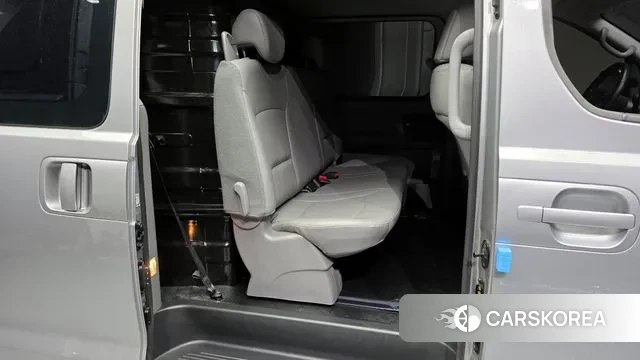 Hyundai The New Grand Starex 2020 Серебристо-серый из Кореи, фото 3