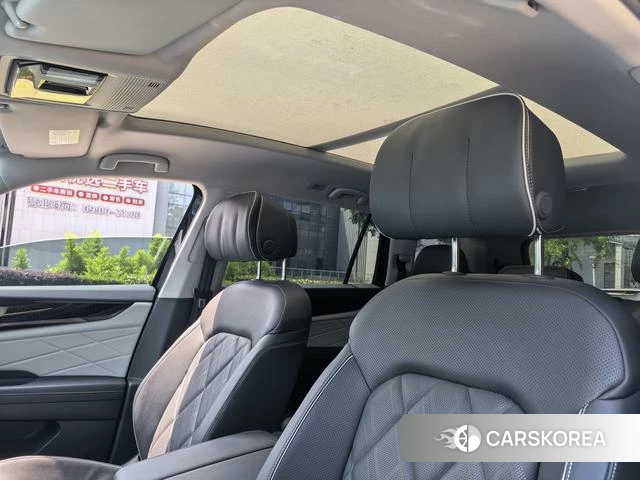 Volkswagen Tourang 2024 Черный из Китая, фото 3