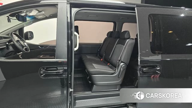Hyundai Staria 2022 Черный из Кореи, фото 3