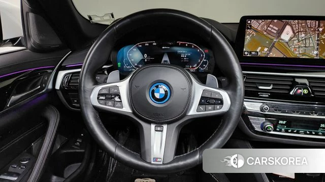 BMW 5 Series (G30) 2022 Белый из Кореи, фото 3