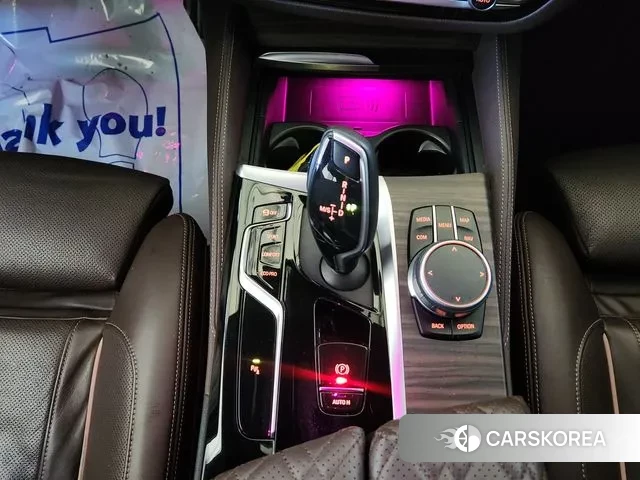 BMW 5 Series (G30) 2020 Белый из Кореи, фото 3