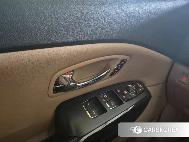 Kia The New Carnival 2019 Черный из Кореи, фото 3