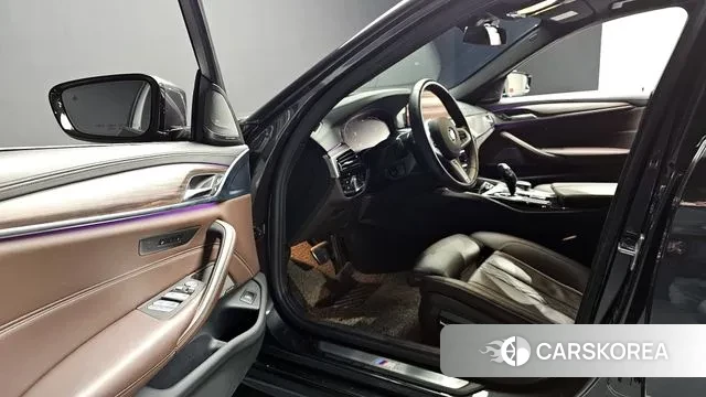 BMW 5 Series (G30) 2020 Серый из Кореи, фото 3