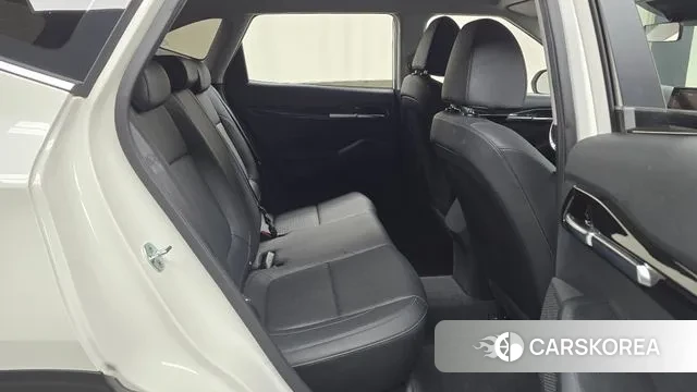 Kia Seltos 2022 Белый из Кореи, фото 3