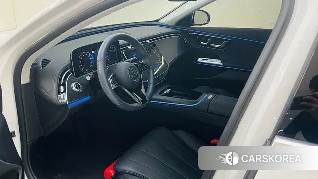 Mercedes-Benz E-Class W214 2024 Белый из Кореи, фото 3