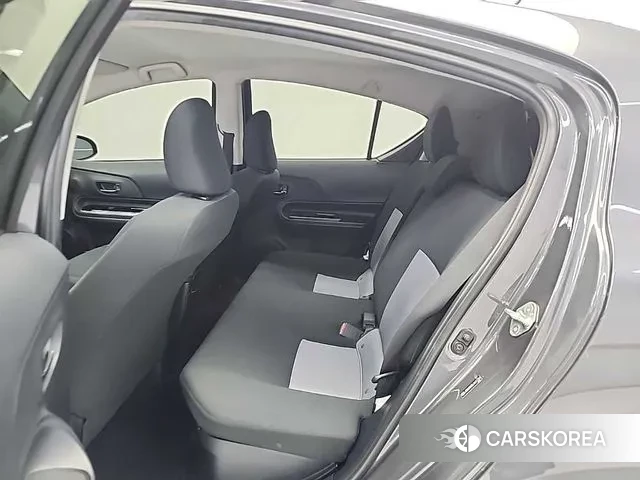 Toyota Prius C 2018 Серый из Кореи, фото 3