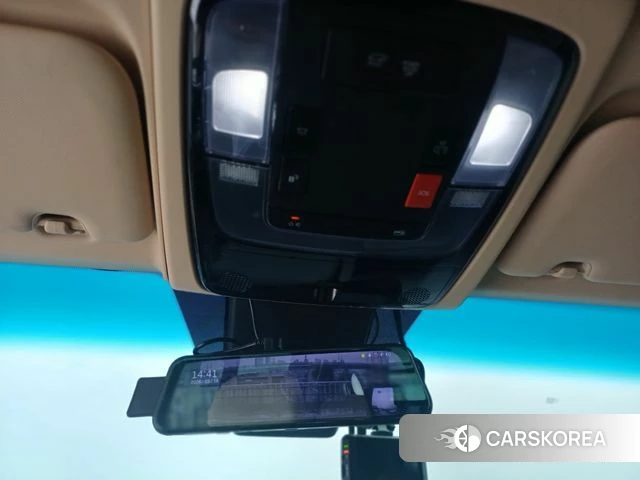 Hyundai Staria 2023 Черный из Кореи, фото 3