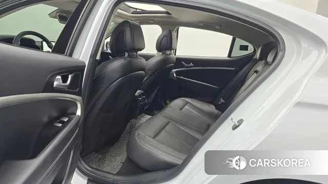 Genesis The New G70 2022 Белый из Кореи, фото 3