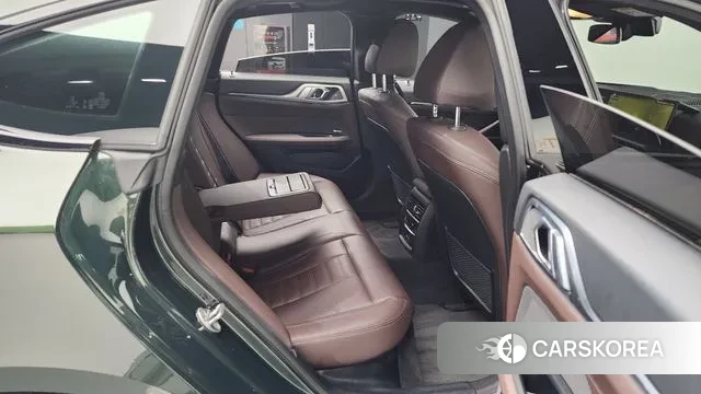 BMW i4 2022 Темно-зеленый из Кореи, фото 3