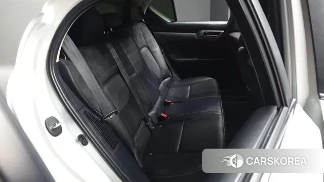 Lexus CT200h 2018 Белый из Кореи, фото 3