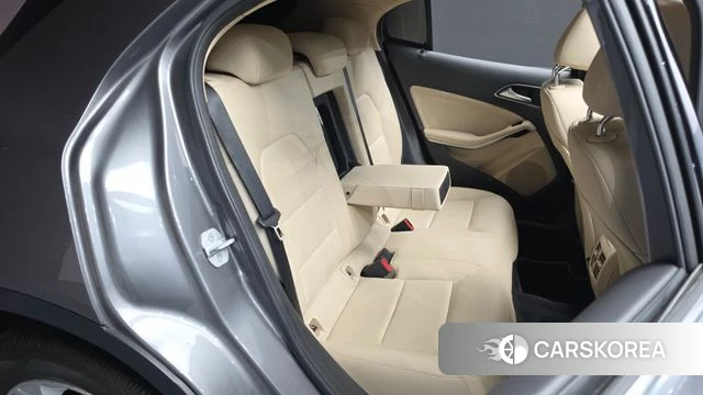 Mercedes-Benz GLA-Class X156 2018 Серый из Кореи, фото 3