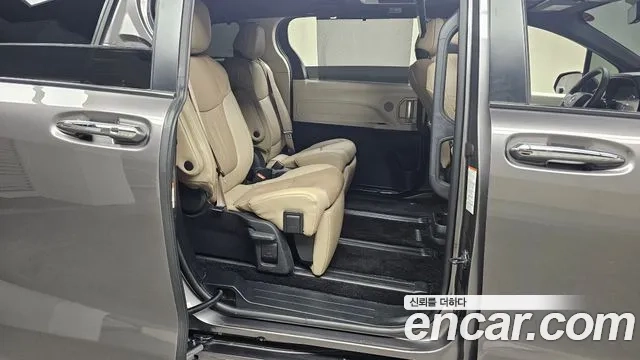 Toyota Sienna 4th Generation 2021 Серый из Кореи, фото 3