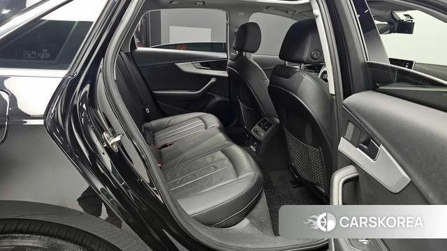 Audi A4 (B9) 2018 Черный из Кореи, фото 3