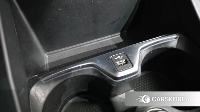 BMW 1 Series (F40) 2020 Белый из Кореи, фото 3