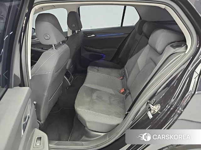 Volkswagen Golf 8th Generation 2022 Черный из Кореи, фото 3