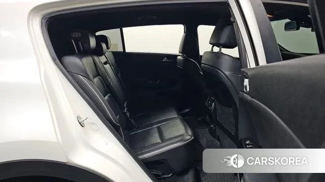 Kia Sportage The Bold 2018 Белый из Кореи, фото 3