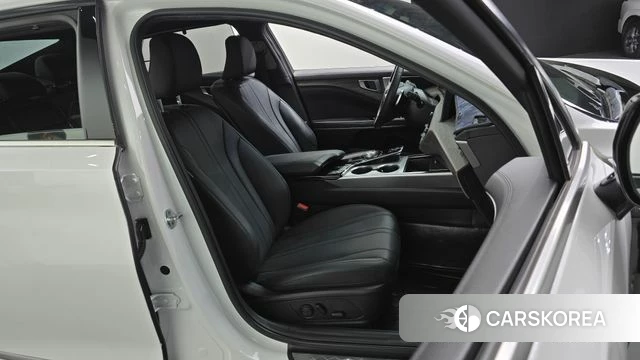 Kia K8 2022 Белый из Кореи, фото 3