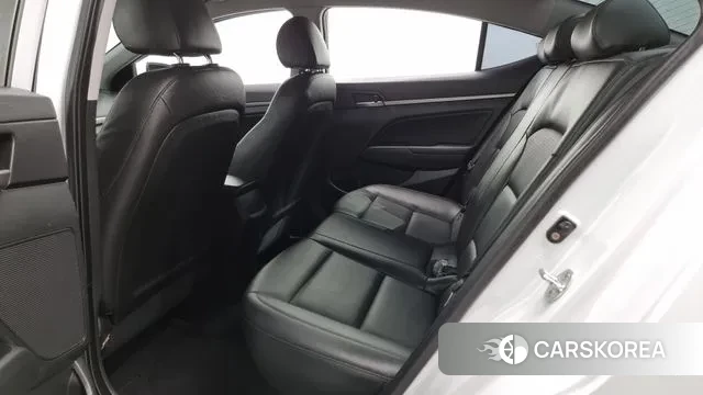 Hyundai Avante AD 2018 Белый из Кореи, фото 3