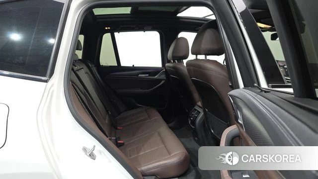 BMW X3 (G01) 2024 Белый из Кореи, фото 3