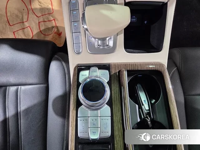 Genesis G90 2021 Черный из Кореи, фото 3