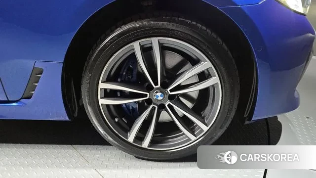 BMW 6 Series GT (G32) 2020 Синий из Кореи, фото 3