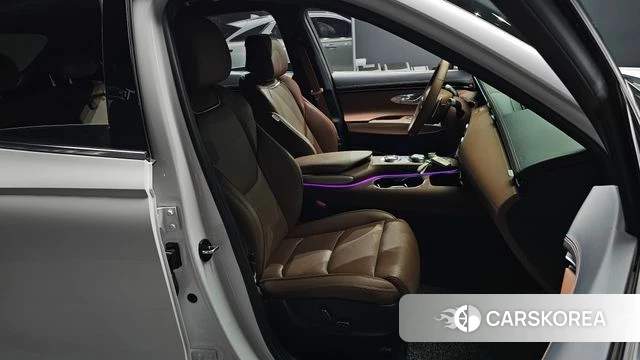 Genesis GV70 2022 Белый из Кореи, фото 3