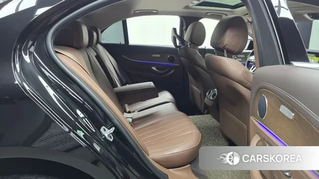 Mercedes-Benz E-Class W213 2020 Черный из Кореи, фото 3