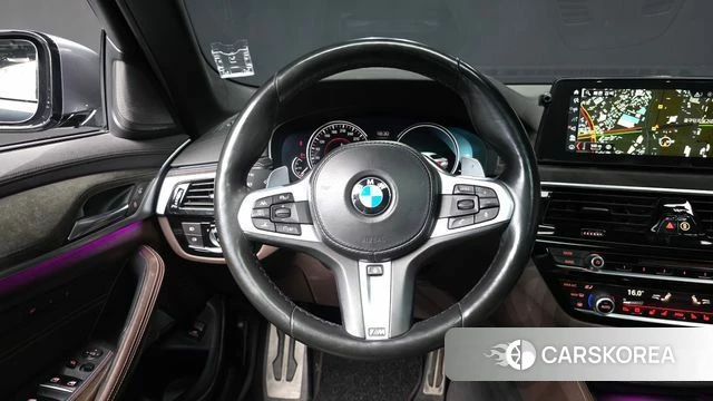 BMW 5 Series (G30) 2018 Серый из Кореи, фото 3
