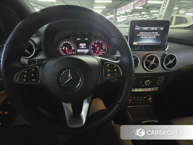 Mercedes-Benz B-Class W246 2018 Черный из Кореи, фото 3