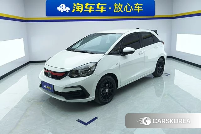 Honda Fit 2022 Белый из Китая, фото 3