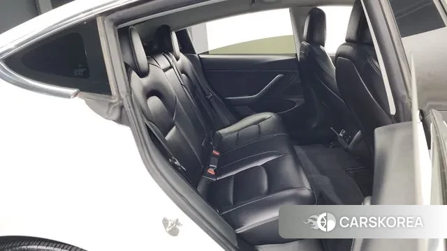 Tesla Model 3 2020 Белый из Кореи, фото 3