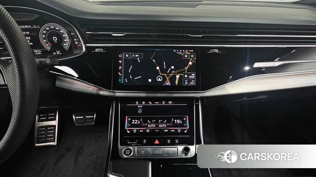 Audi Q8 (4M) 2023 Серый из Кореи, фото 3