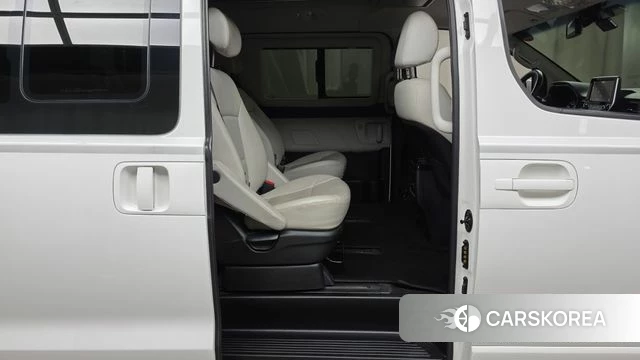 Hyundai The New Grand Starex 2020 Белый из Кореи, фото 3