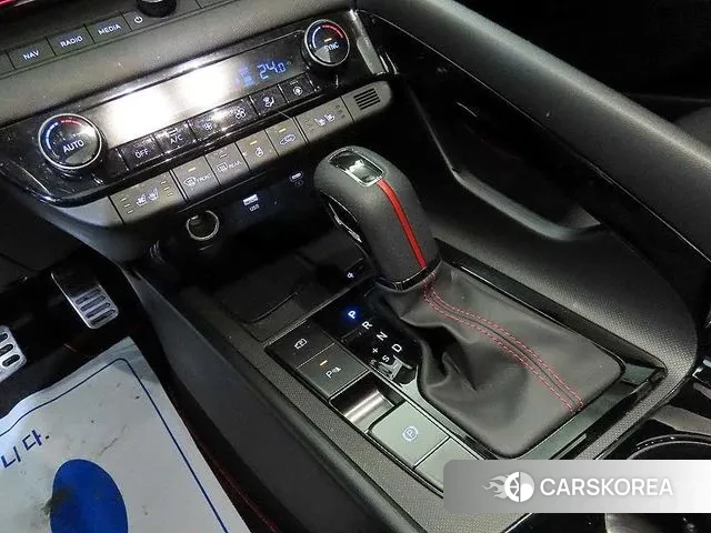 Hyundai The New Avante Hybrid (CN7) 2025 Белый из Кореи, фото 3