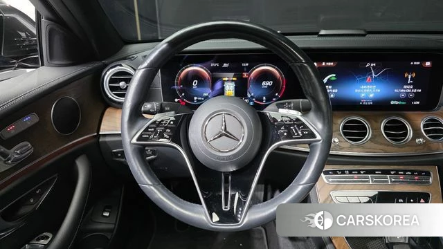 Mercedes-Benz E-Class W213 2021 Серый из Кореи, фото 3