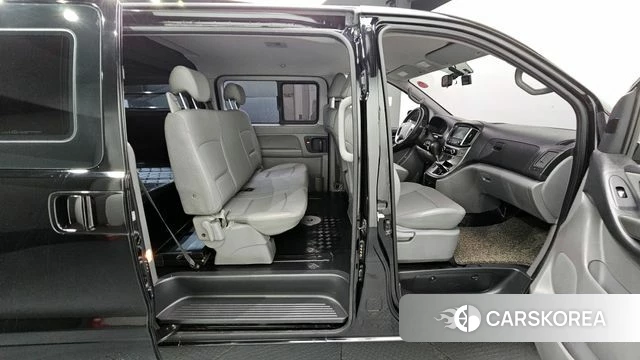 Hyundai The New Grand Starex 2018 Черный из Кореи, фото 3