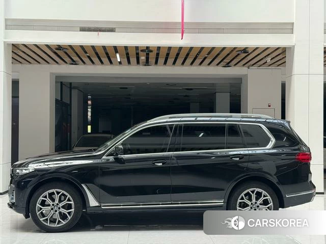 BMW X7 2022 Черный из Китая, фото 3