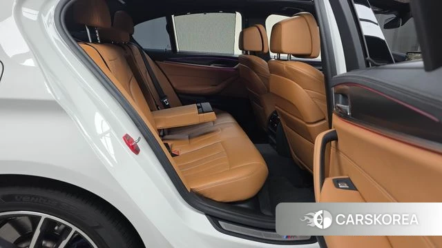 BMW 5 Series (G30) 2022 Белый из Кореи, фото 3