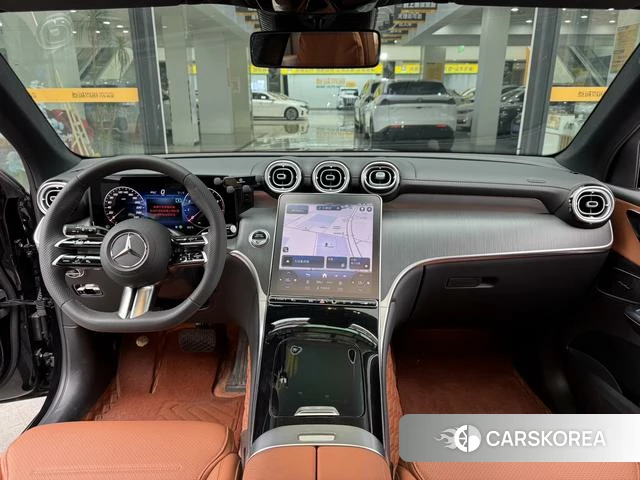 Mercedes-Benz GLC 2024 Черный из Китая, фото 3