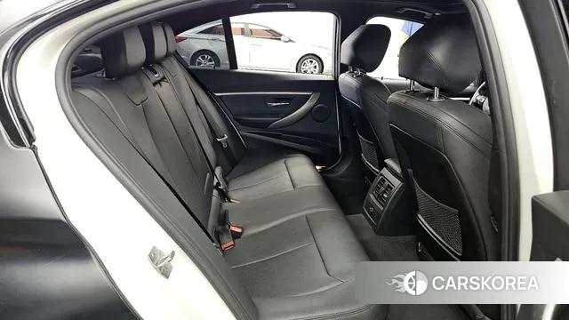 BMW 3 Series (F30) 2018 Черный из Кореи, фото 3