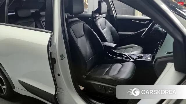 Kia Di Ol Nu Niro 2022 Белый из Кореи, фото 3