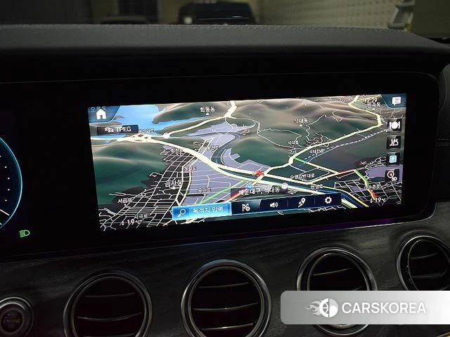Mercedes-Benz E-Class W213 2021 Белый из Кореи, фото 3