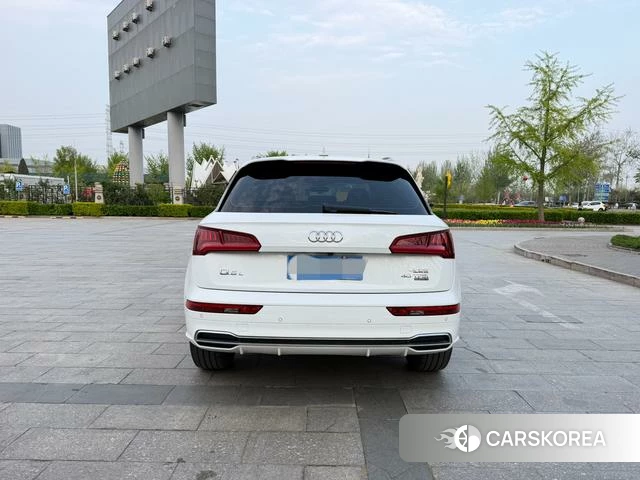 Audi Q5L 2021 Белый из Китая, фото 3