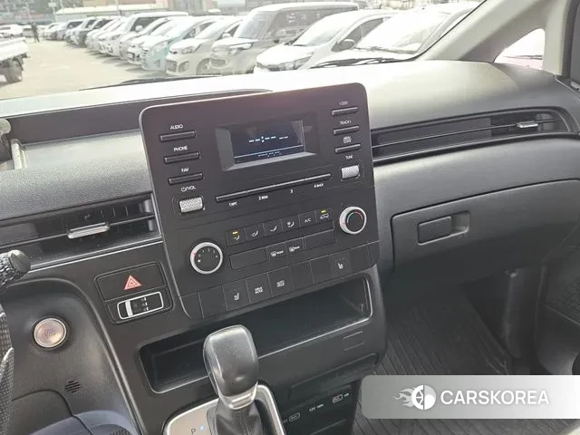 Hyundai Staria 2022 Черный из Кореи, фото 3