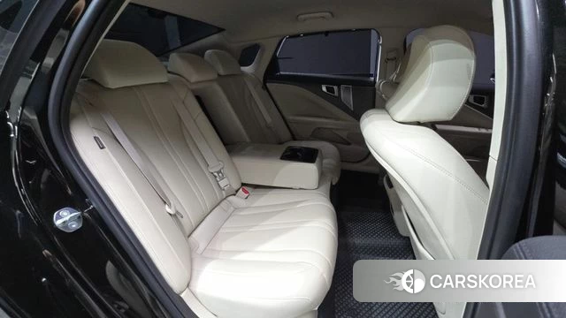 Kia The New K8 Hybrid 2024 Черный из Кореи, фото 3
