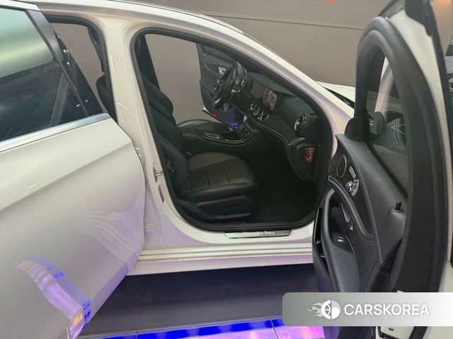 Mercedes-Benz E-Class W213 2020 Белый из Кореи, фото 3